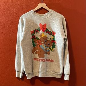 Vintage Fruit of the Loom Women’s “Mistletoe‎ Mama” Gray Bear Christmas Sweater